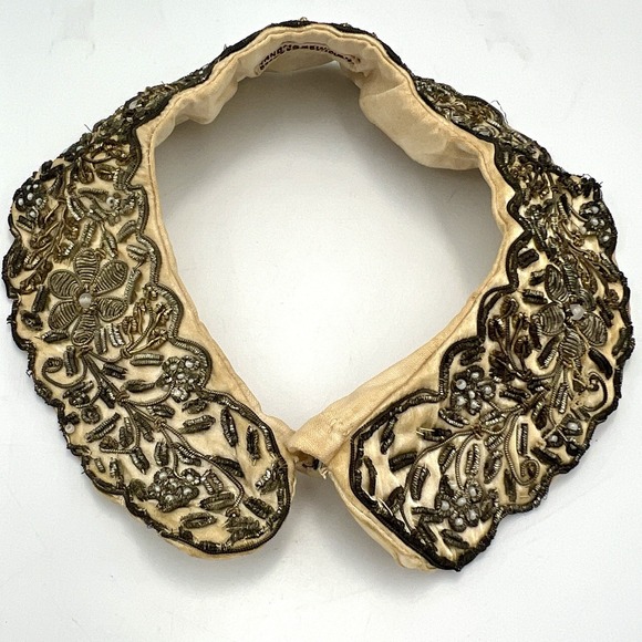 Baar & Beards Accessories - Vintage Baar & Beards, NY Handmade Beaded Collar 1940s‎